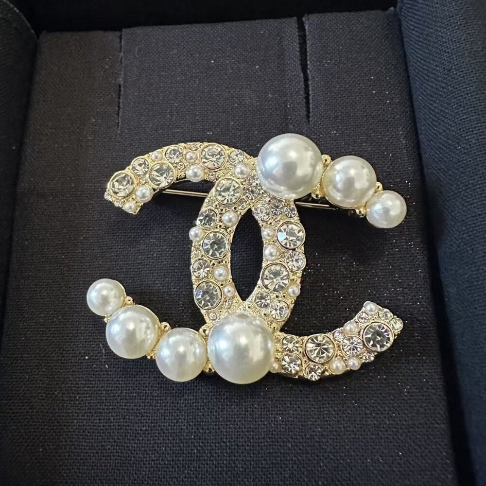 CHANEL Pearl Brooch Stamped NEW